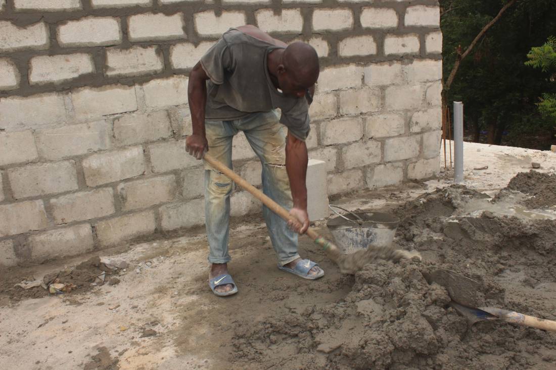 Bricklayer / Mason, at work