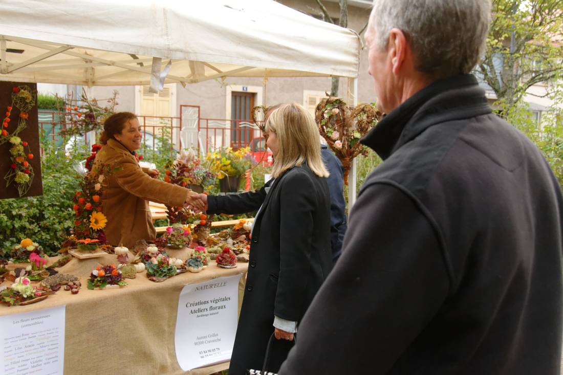 Florist, at work